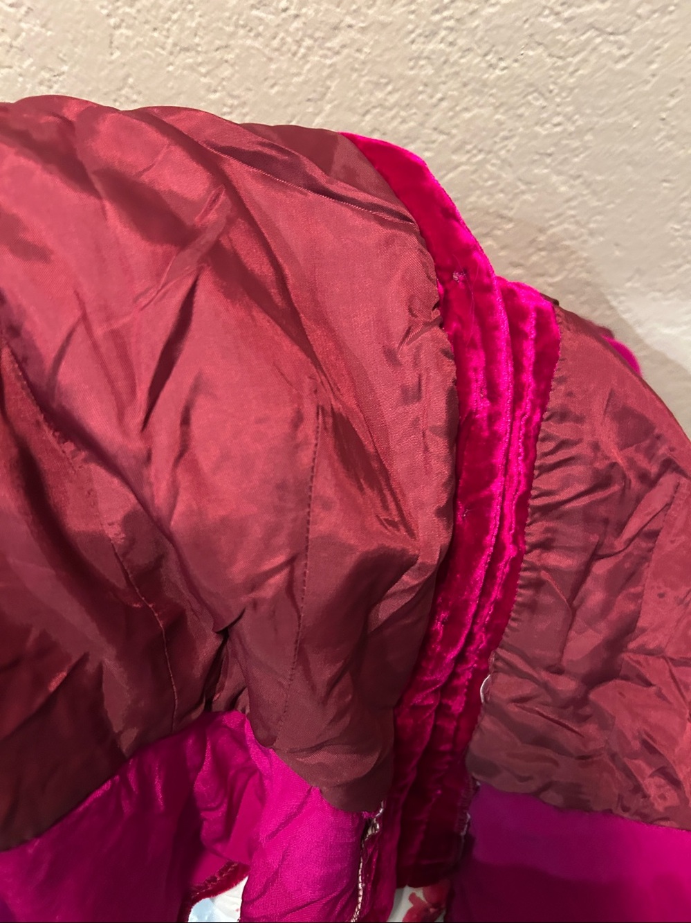 Vintage Raspberry Silk Velvet Top - Picture 11 of 11